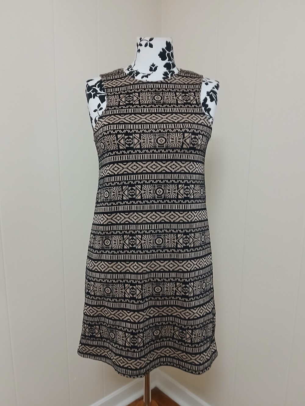 Everly Black & Cream Sleeveless Tribal Shift Dress
